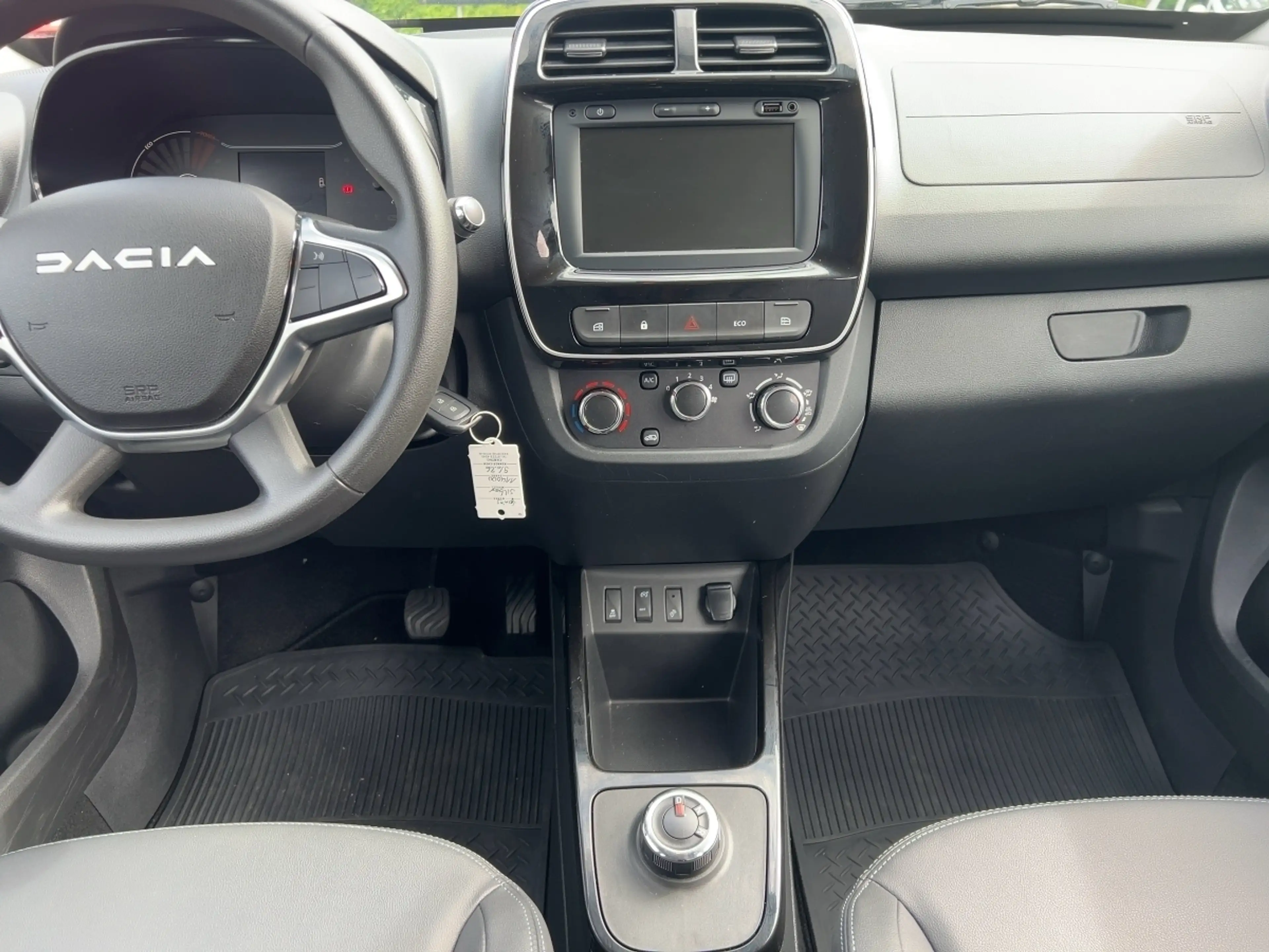 Dacia Spring ELECTRIC ESSENTIAL 27kWh CCS RÜCKFAHRKAMERA — photo 12
