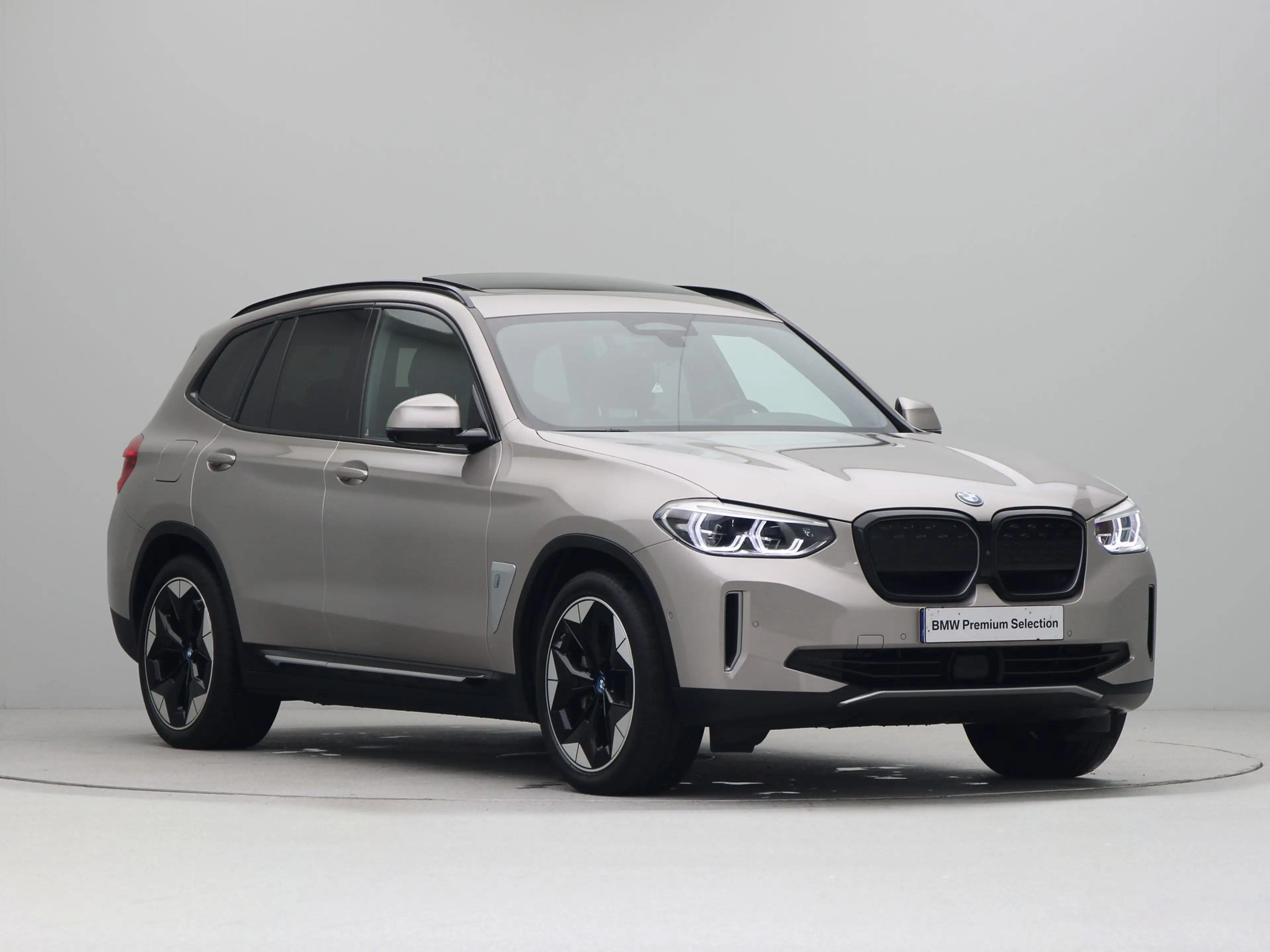 BMW iX3 High Executive 80 kWh — photo 6