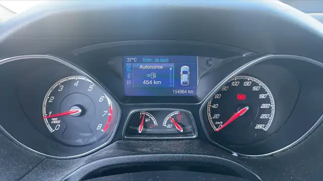 Ford Focus view 12