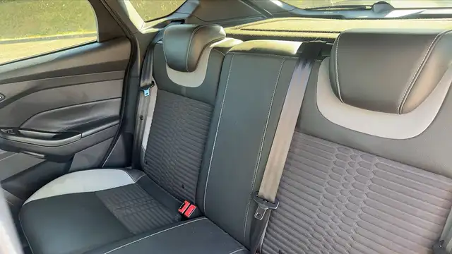 Ford Focus view 9