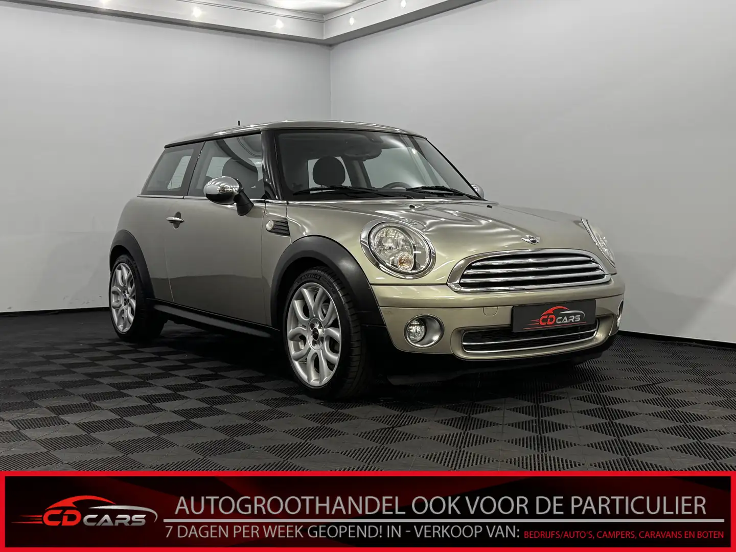 MINI One Mini 1.4 Salt Airco, A start stop, Lichtmetalen ve Grijs - 1