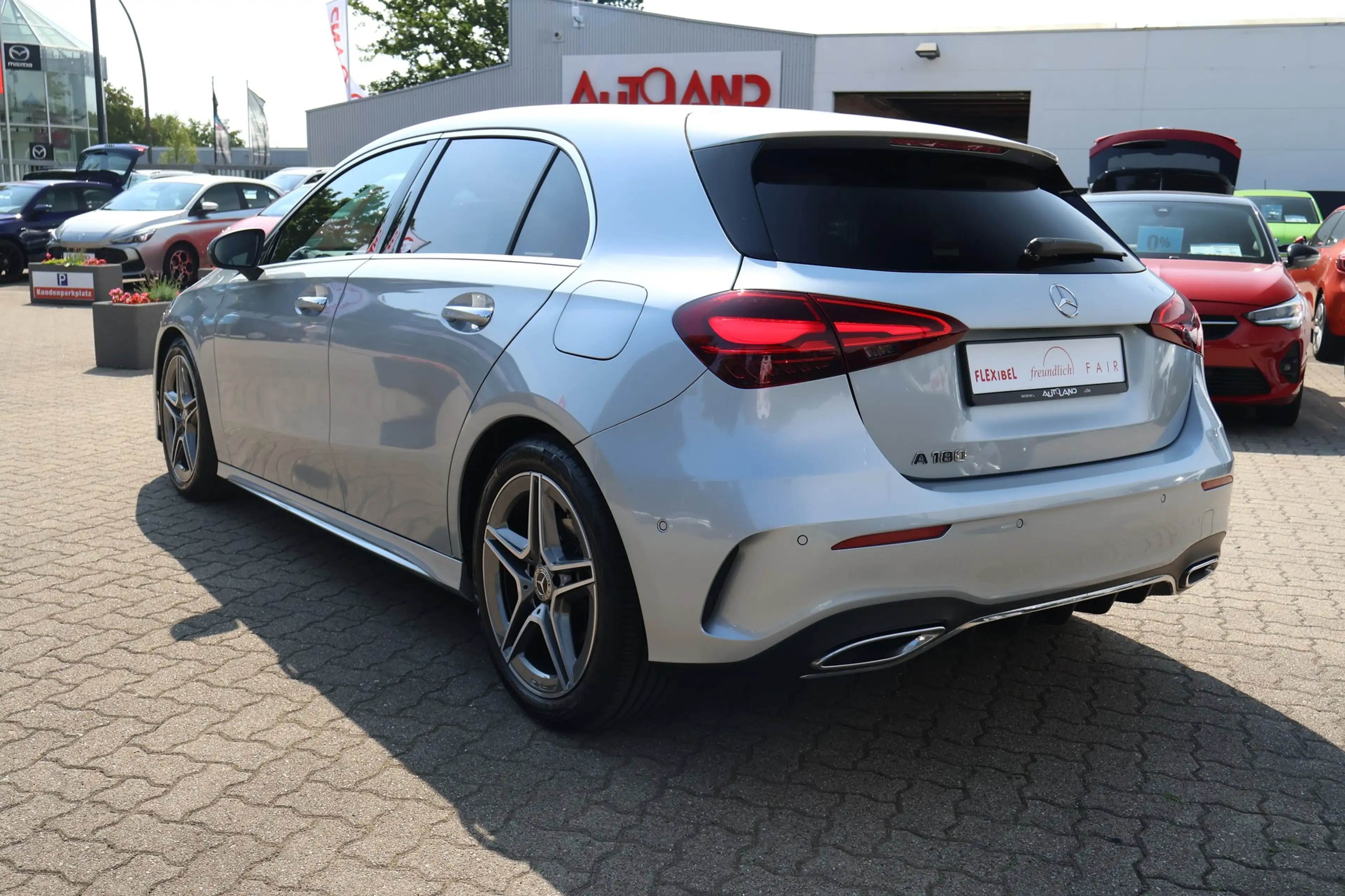 Mercedes-Benz A 180 A180 AMG Line — photo 4