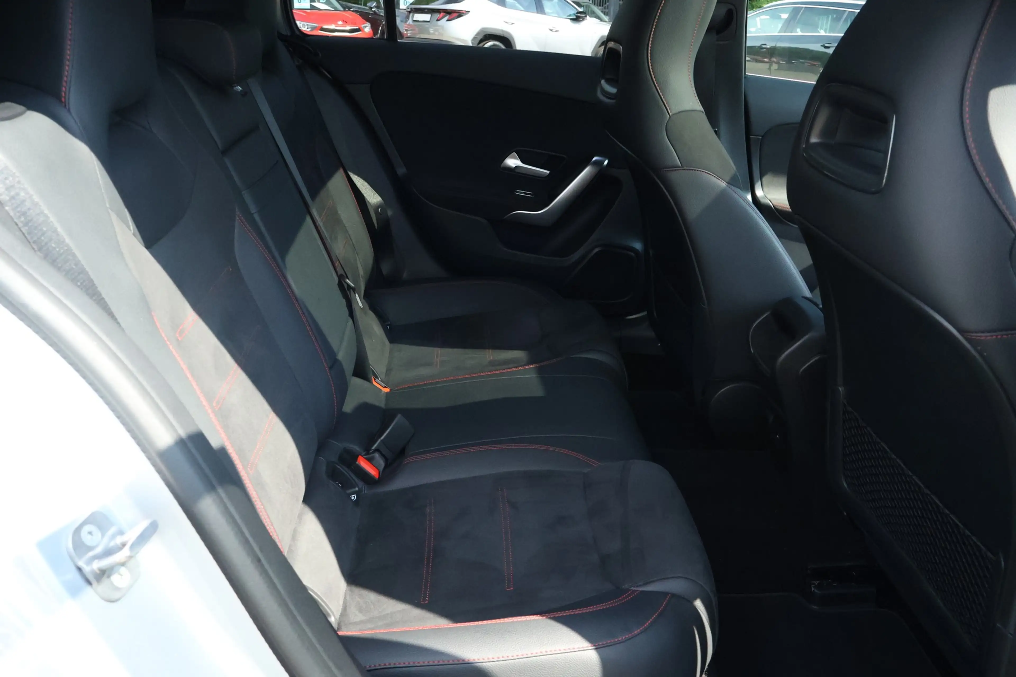 Mercedes-Benz A 180 A180 AMG Line — photo 14