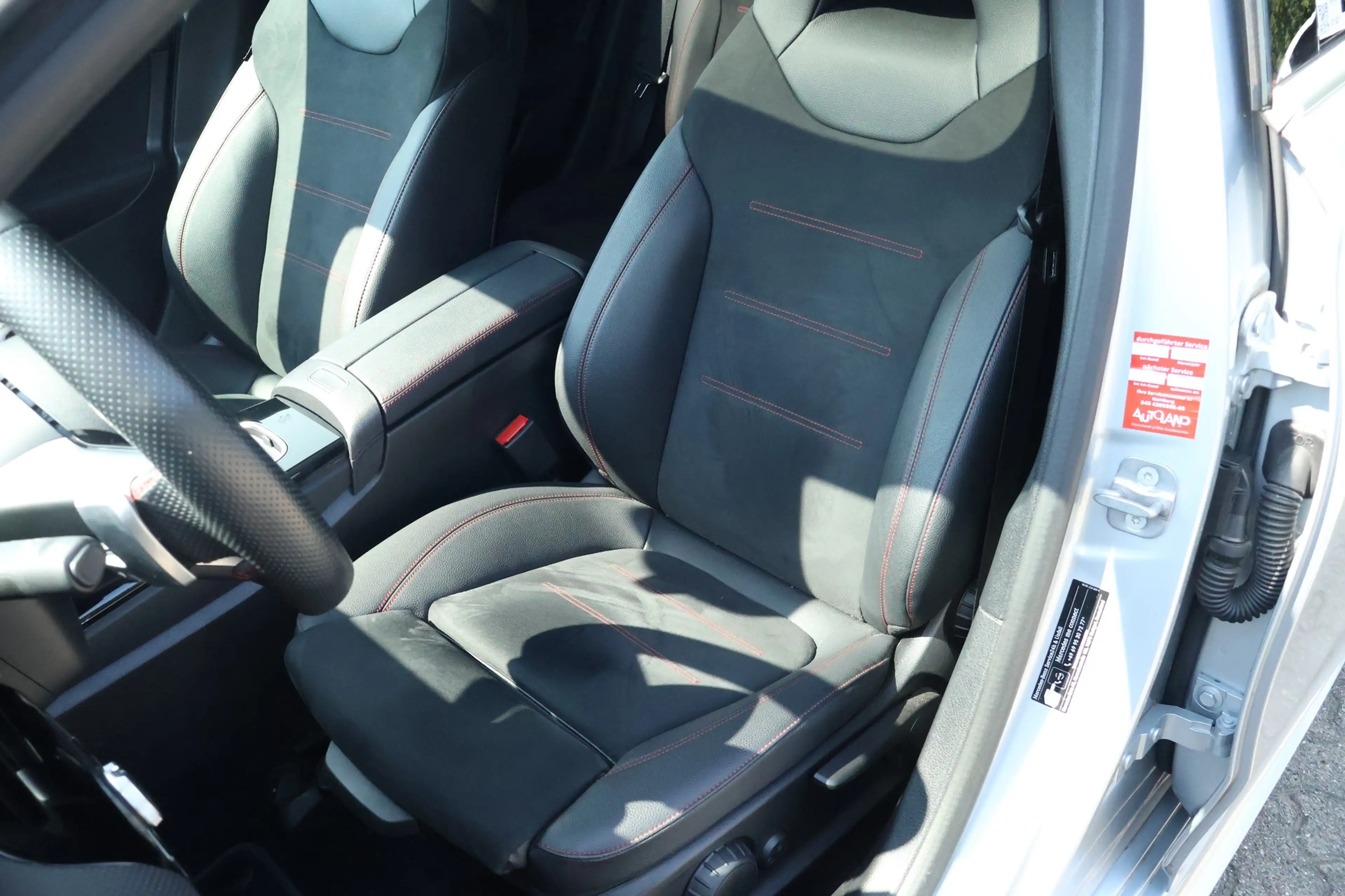 Mercedes-Benz A 180 A180 AMG Line — photo 12