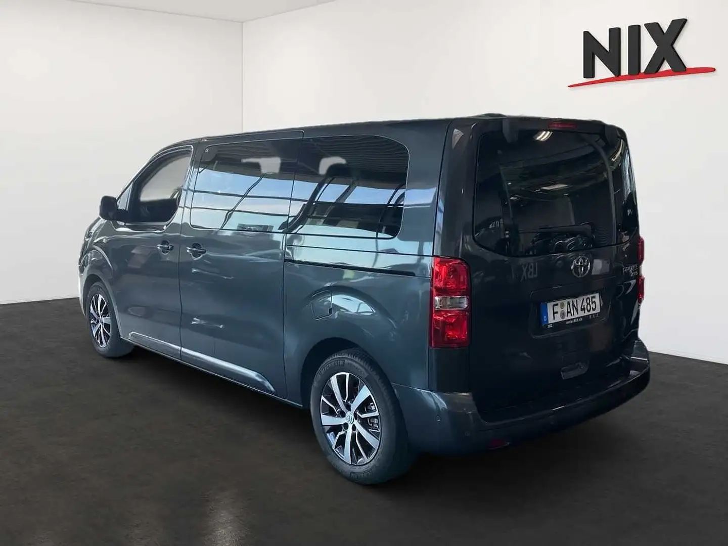 Toyota Proace Verso 2.0 D-4D L1 Team D SHZ KLIMA Grau - 2