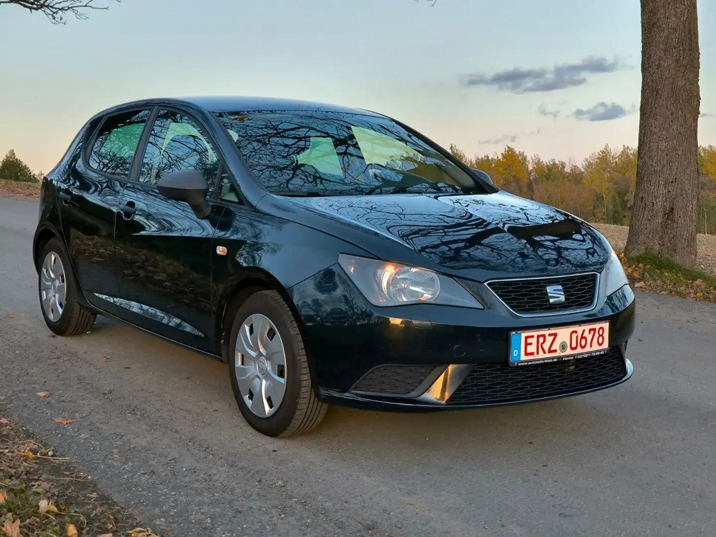 SEAT Ibiza Lim. 1,4 Salsa Sitzheizung Klima Zwart - 1