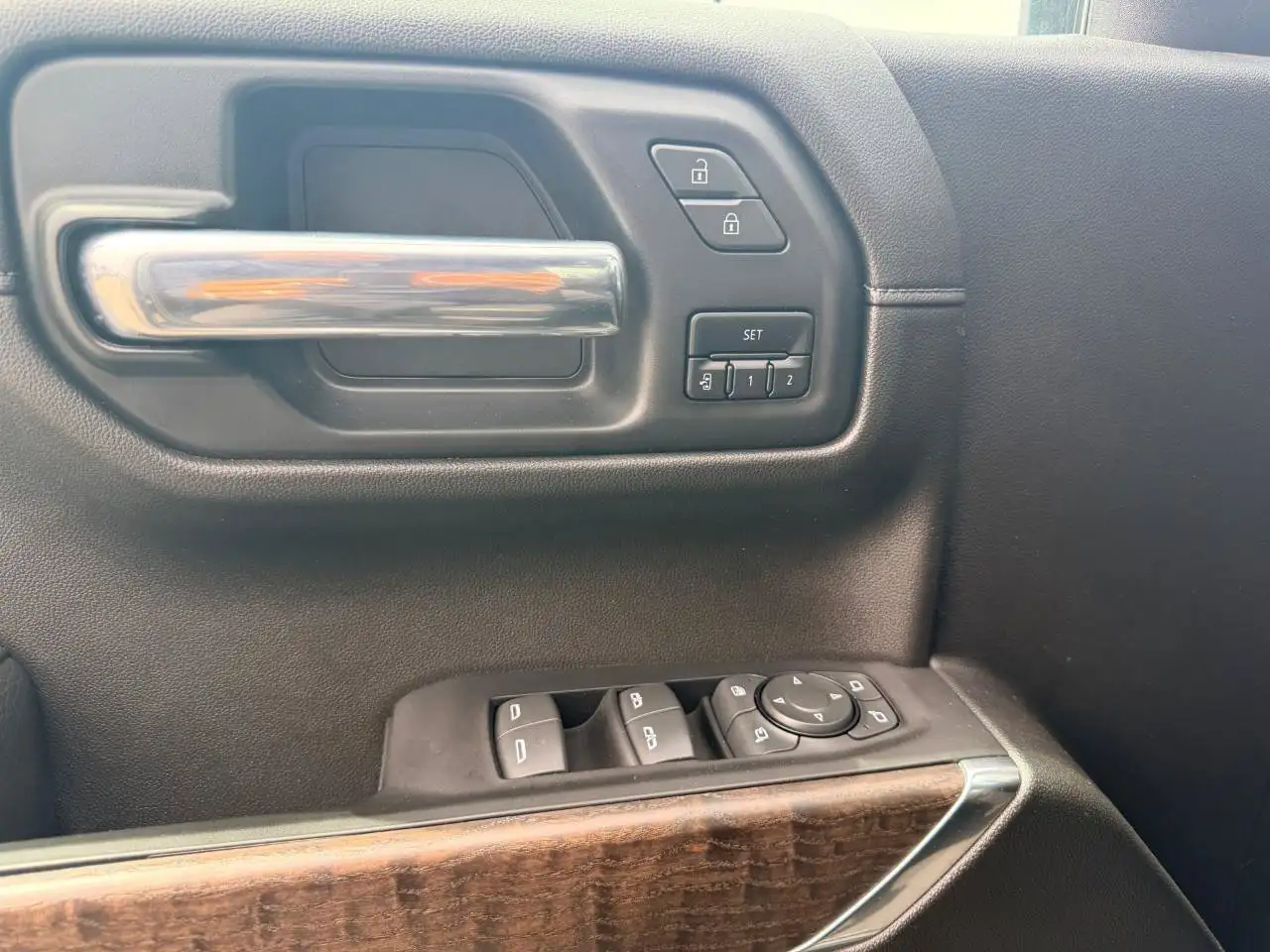 GMC Sierra 1500 photo GMC Sierra 1500