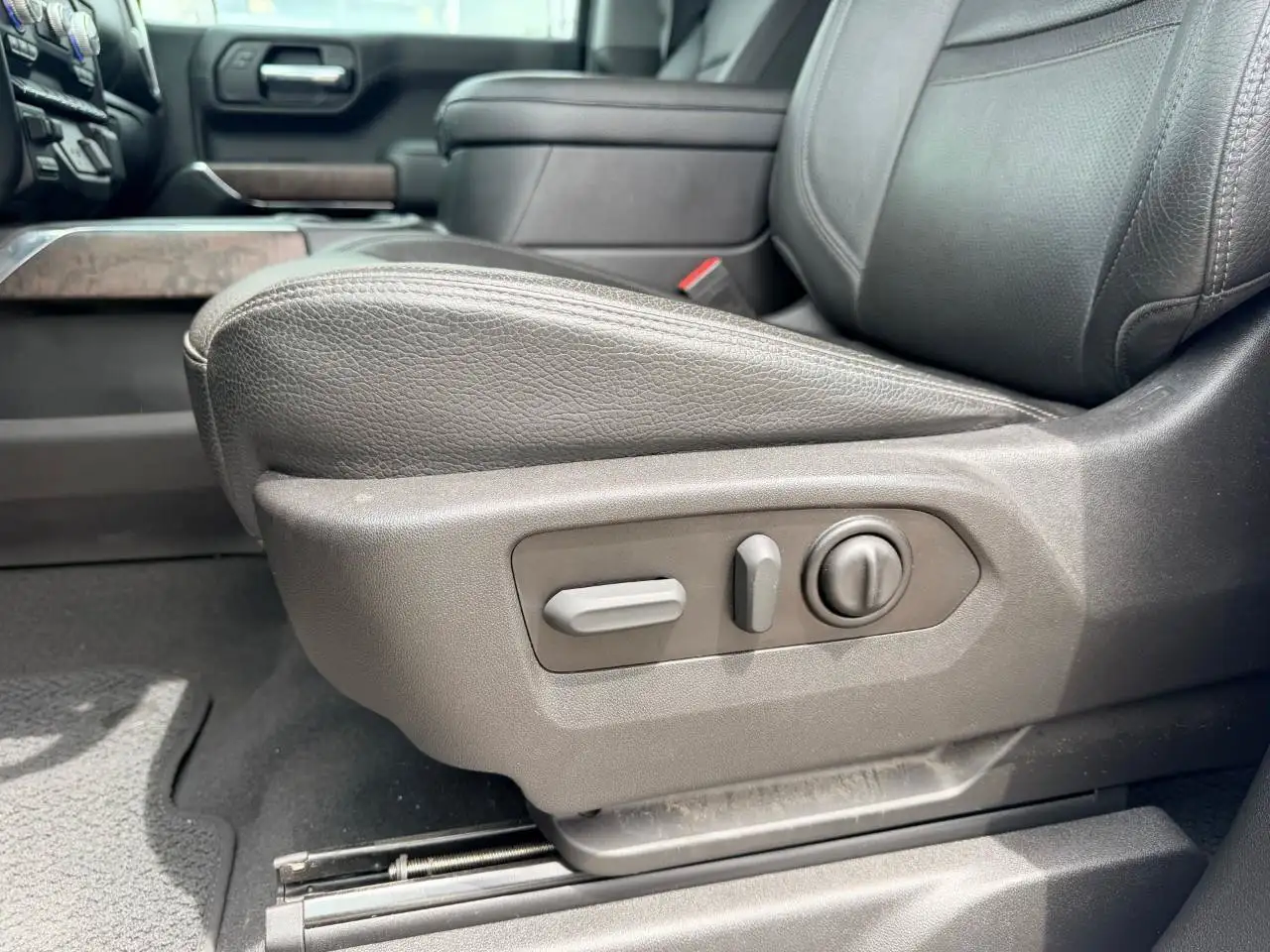GMC Sierra 1500 photo GMC Sierra 1500