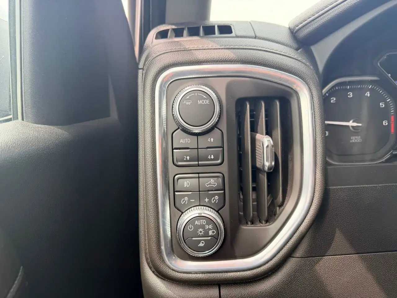 GMC Sierra 1500 photo GMC Sierra 1500