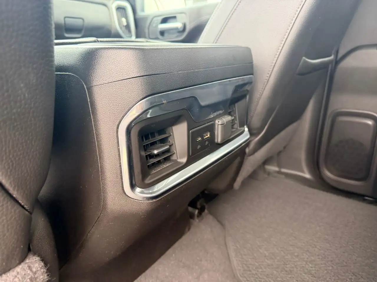 GMC Sierra 1500 photo GMC Sierra 1500