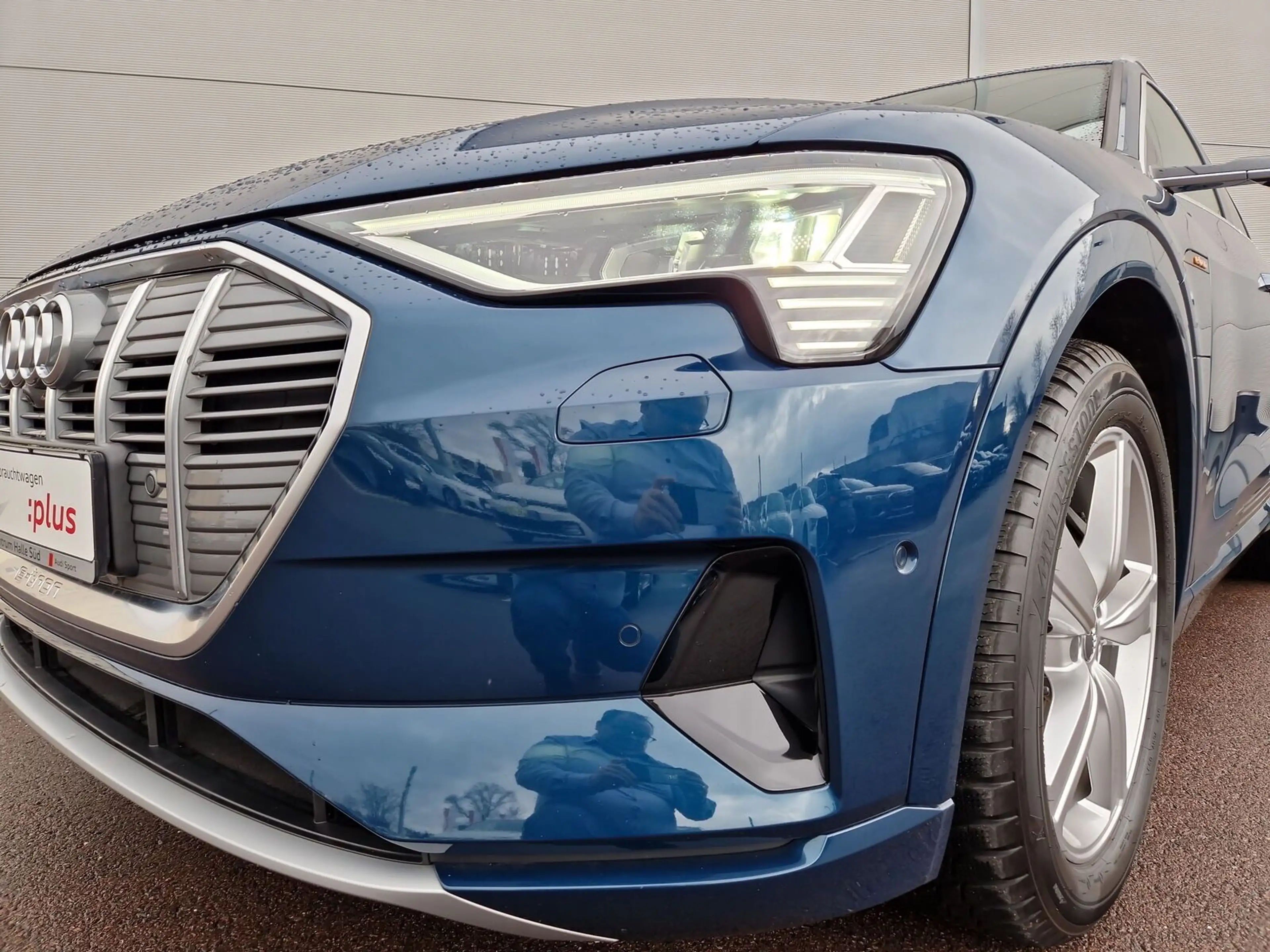 Audi e-tron 55 qu AHK HuD PANO MATRIX LUFT B&O — photo 6