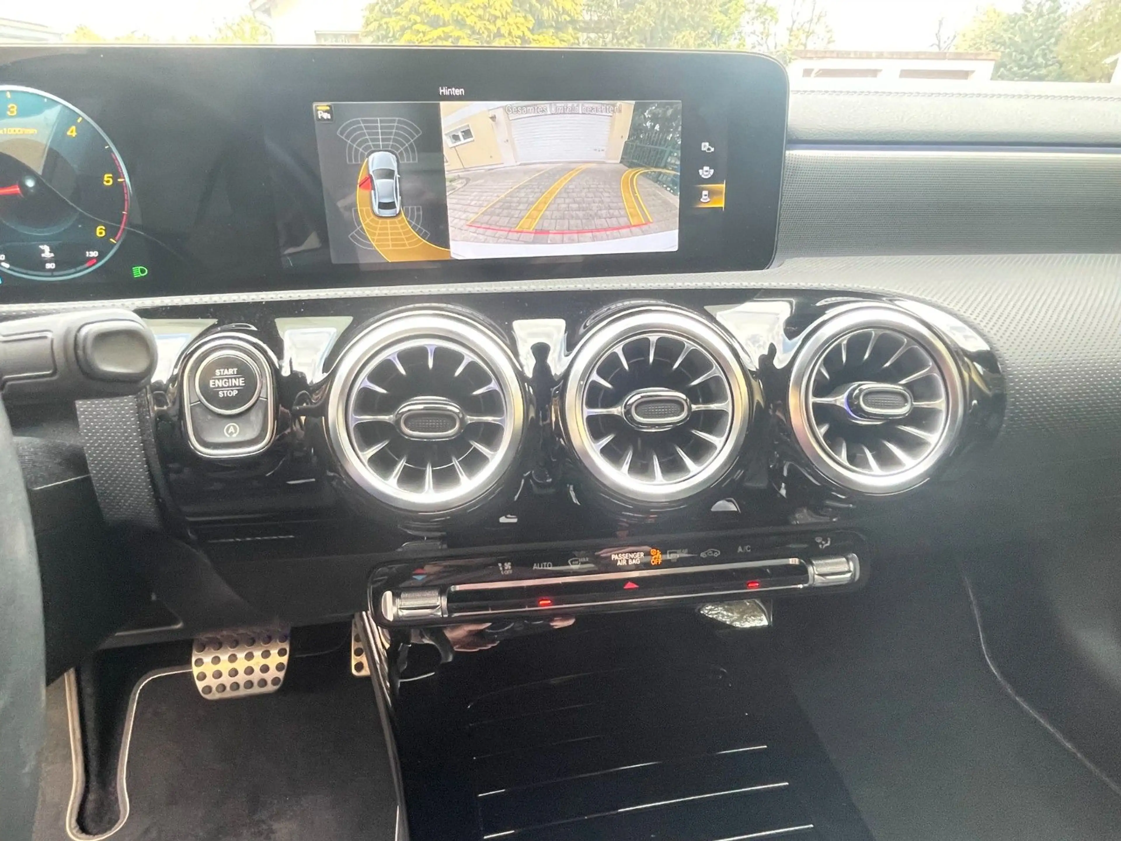 Mercedes-Benz A 220 A dLimousine AMG-Edition-NAVI-LED-Tempomat — photo 11