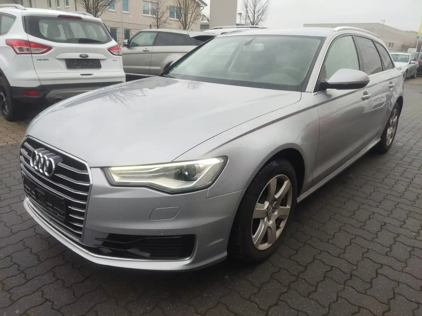 Audi A6 Avant 3.0 TDI clean diesel quattro Argent - 2