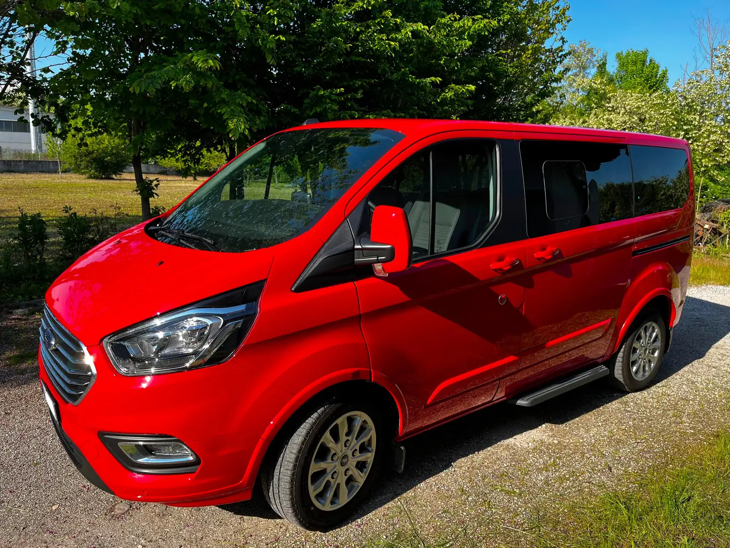 Ford Tourneo Custom 320 2.0 EcoBlue 150CV MHEV PC Titanium Rosso - 1