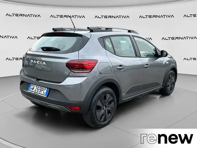 Dacia Sandero Stepway view 4
