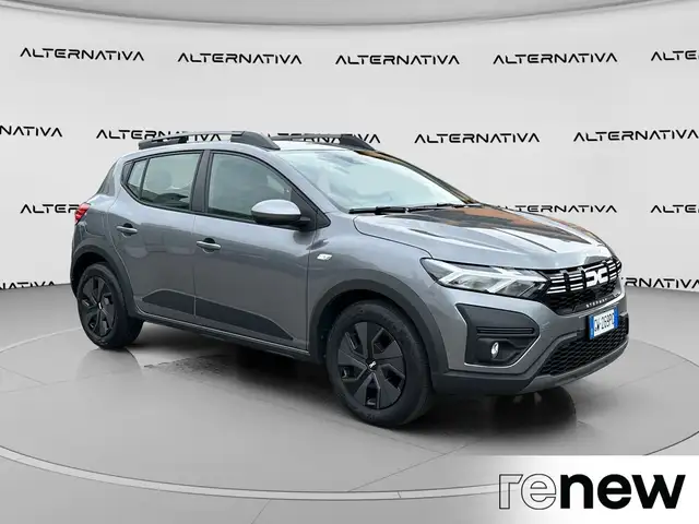 Dacia Sandero Stepway main image