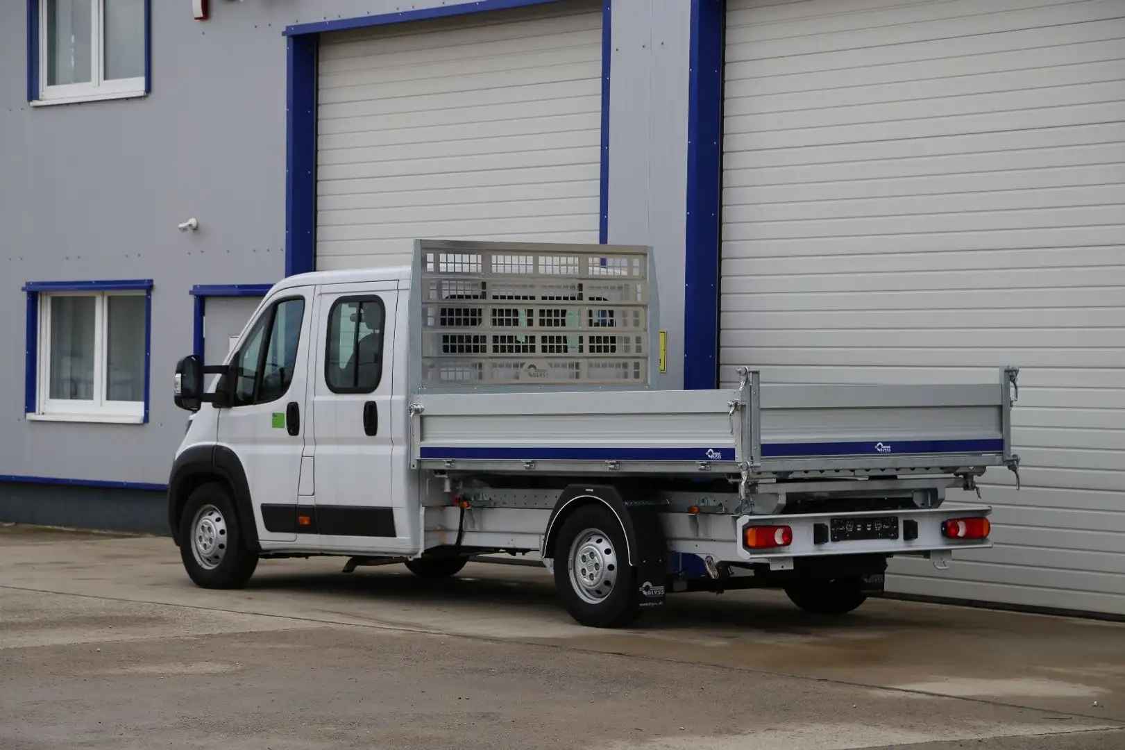 Opel Movano DoKa 3-Seiten-Kipper SOFORT VERFÜGBAR Weiß - 2