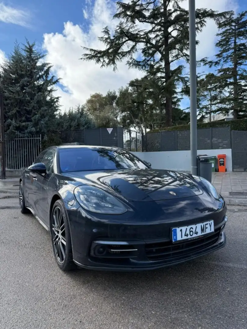 Porsche Panamera 4 e-Hybrid Executive Schwarz - 2