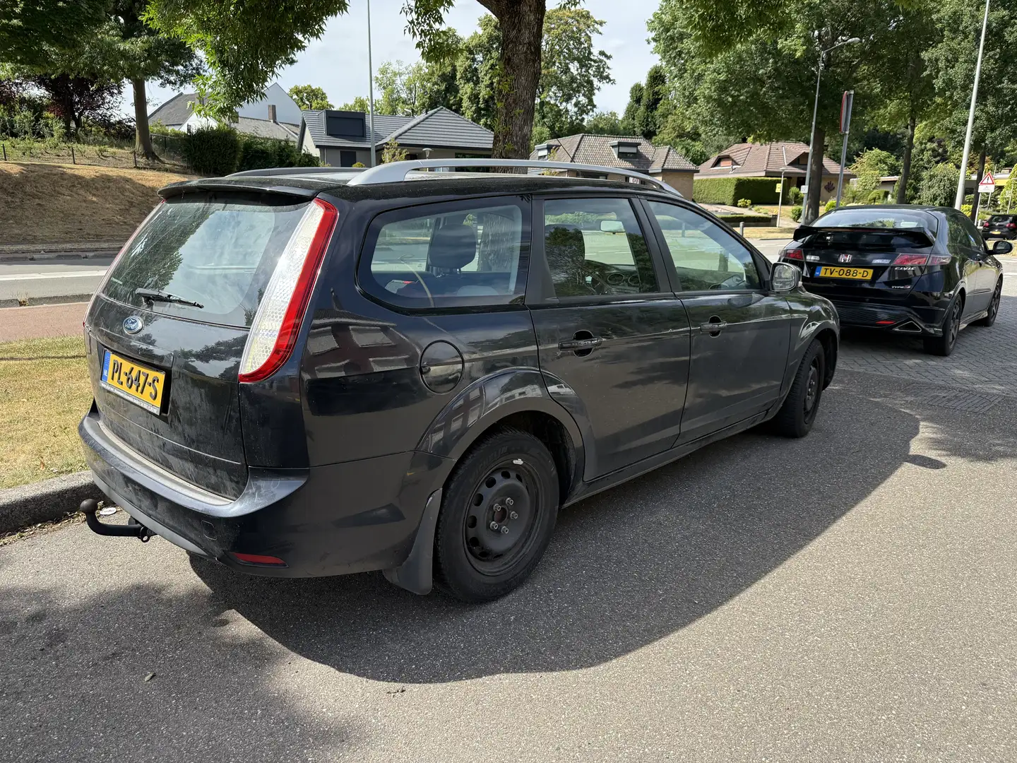 Ford Focus 1.6 Titanium 2010 Zwart - 2