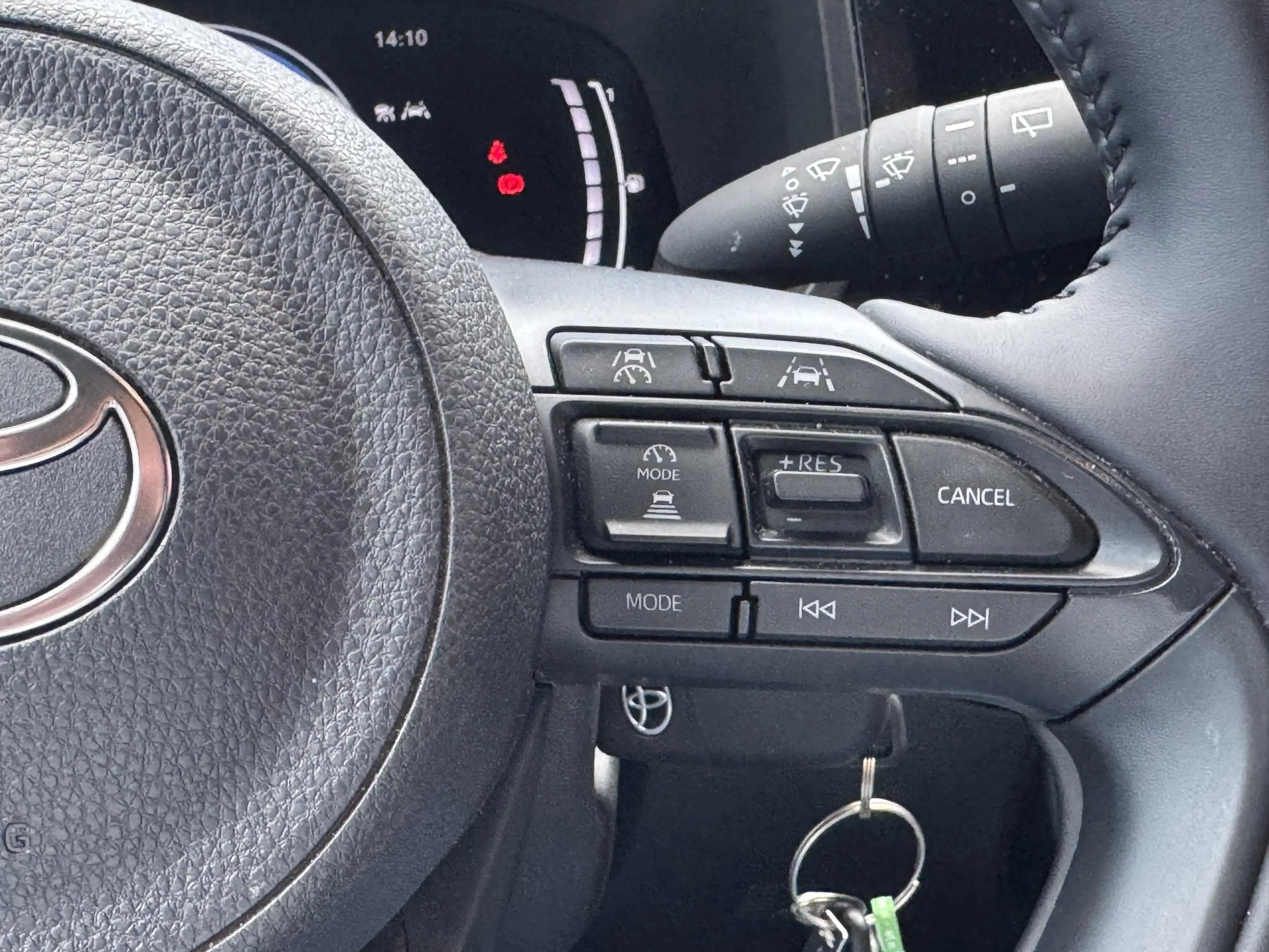 Toyota Aygo X Hybrid 115 play APPLE/ANDROID CARPLAY ADAPTIEVE CR — photo 14
