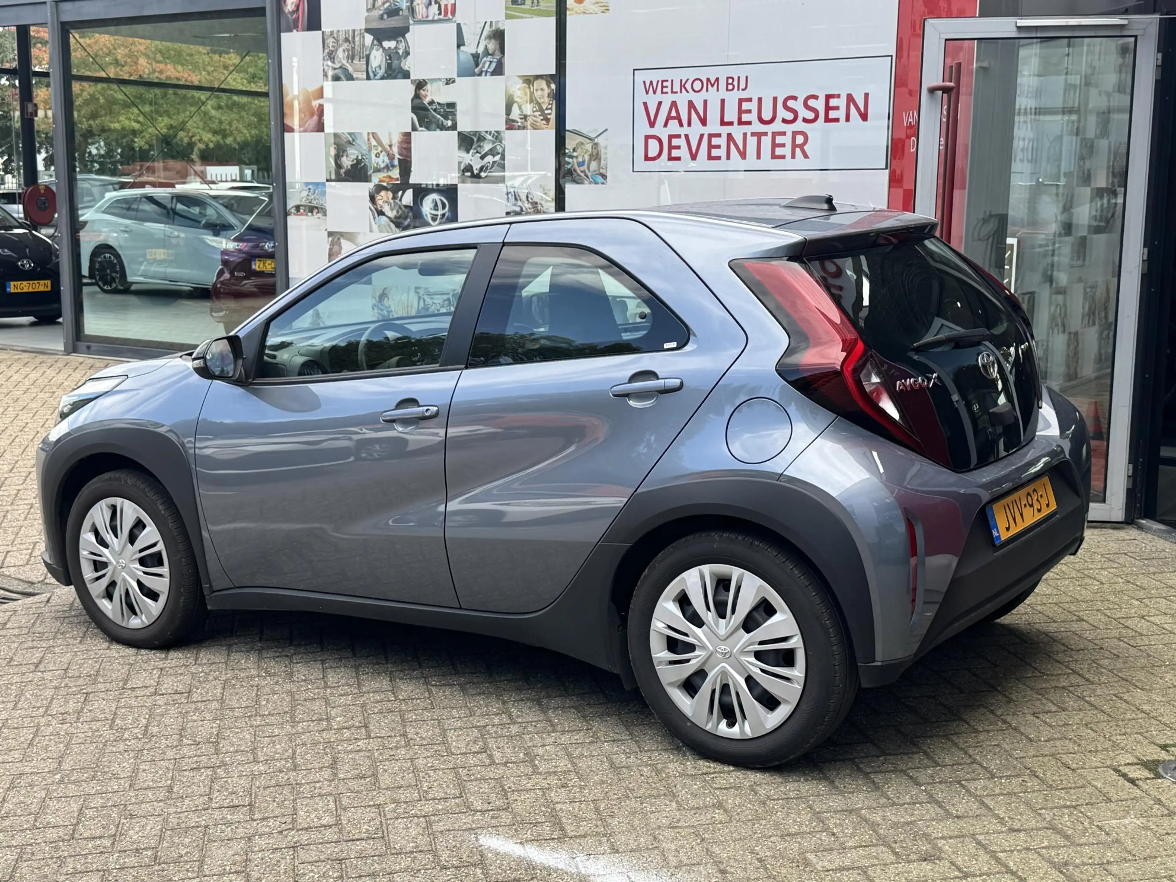 Toyota Aygo X Hybrid 115 play APPLE/ANDROID CARPLAY ADAPTIEVE CR — photo 7