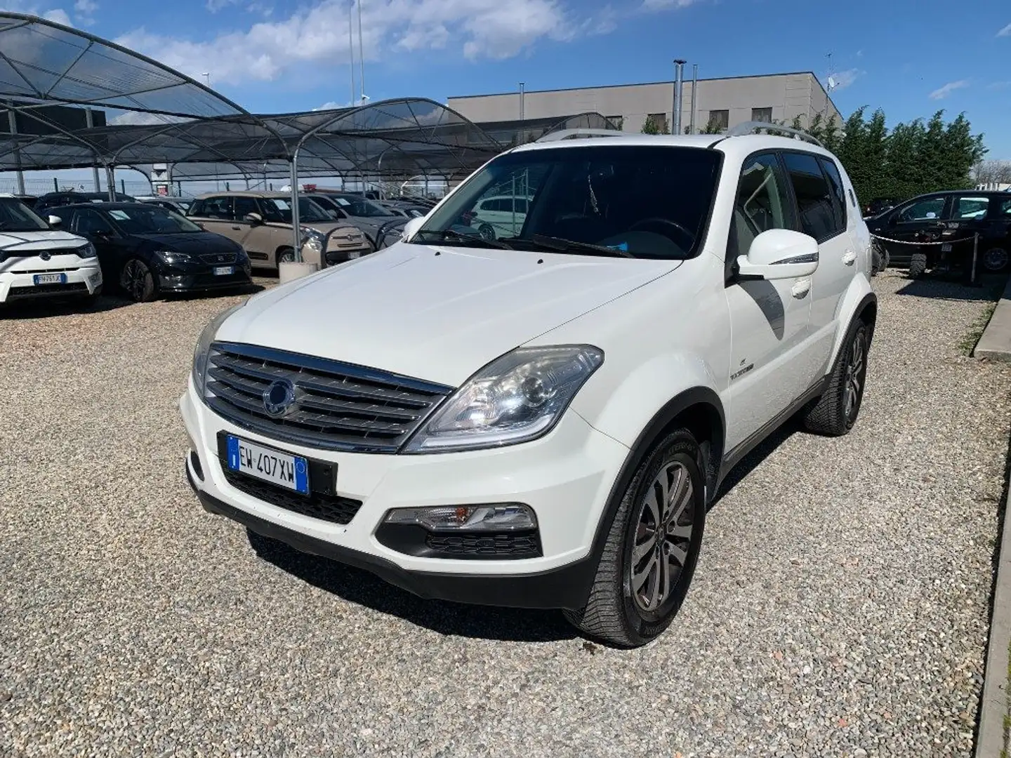 SsangYong Rexton W 2.0 Xdi 4WD A/T Top Weiß - 1