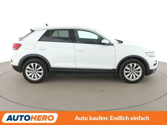 Volkswagen T-Roc view 7