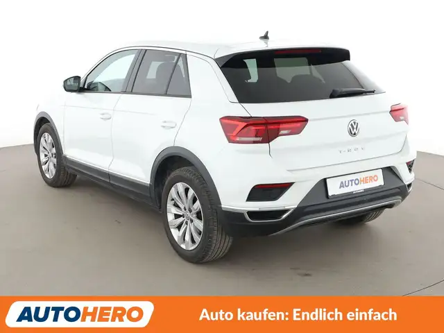 Volkswagen T-Roc view 4