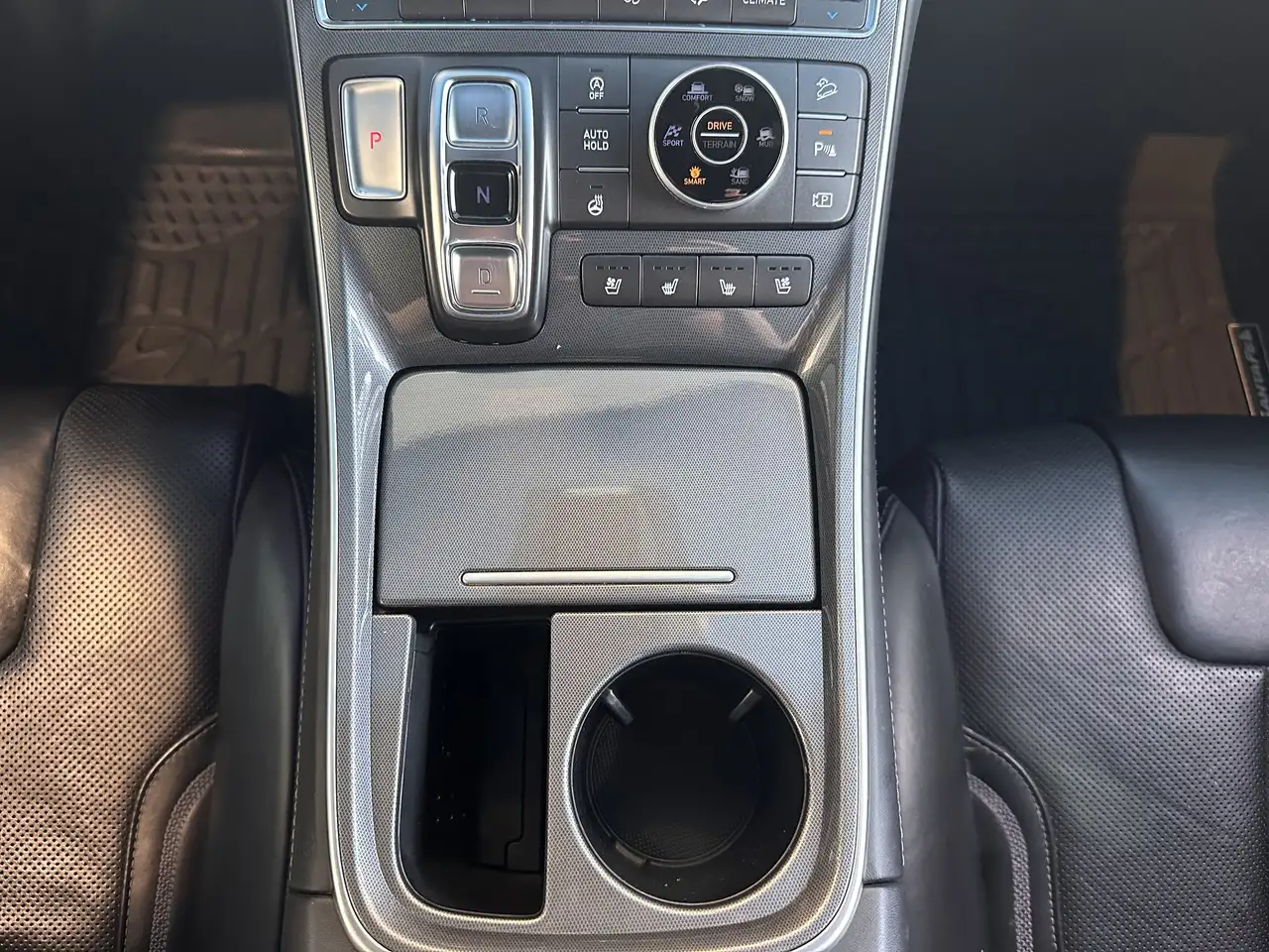 Hyundai SANTA FE снимка Hyundai SANTA FE