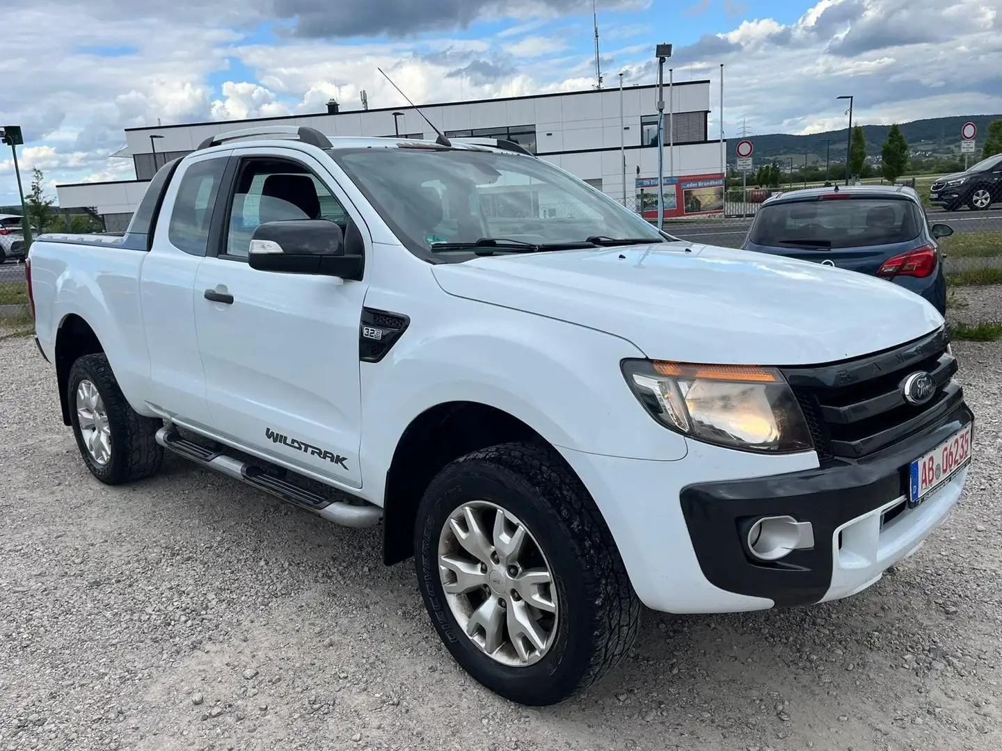 Ford Ranger Wildtrak Extrakabine 4x4 Rückfahrkamera Weiß - 1