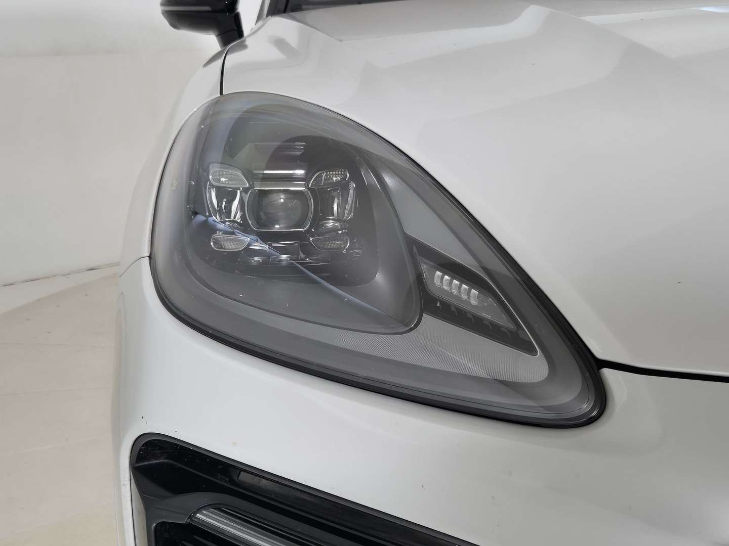 Porsche Cayenne Coupé E-Hybrid - 2023 - Joinsteer - #22