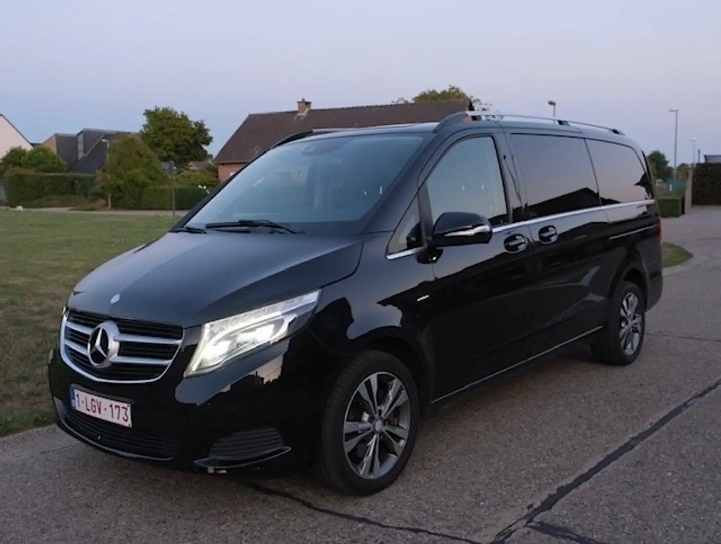 Mercedes-Benz V 250 V 250 (BlueTEC) d extralang 4Matic 7G-TRIC Avantga Fekete - 1