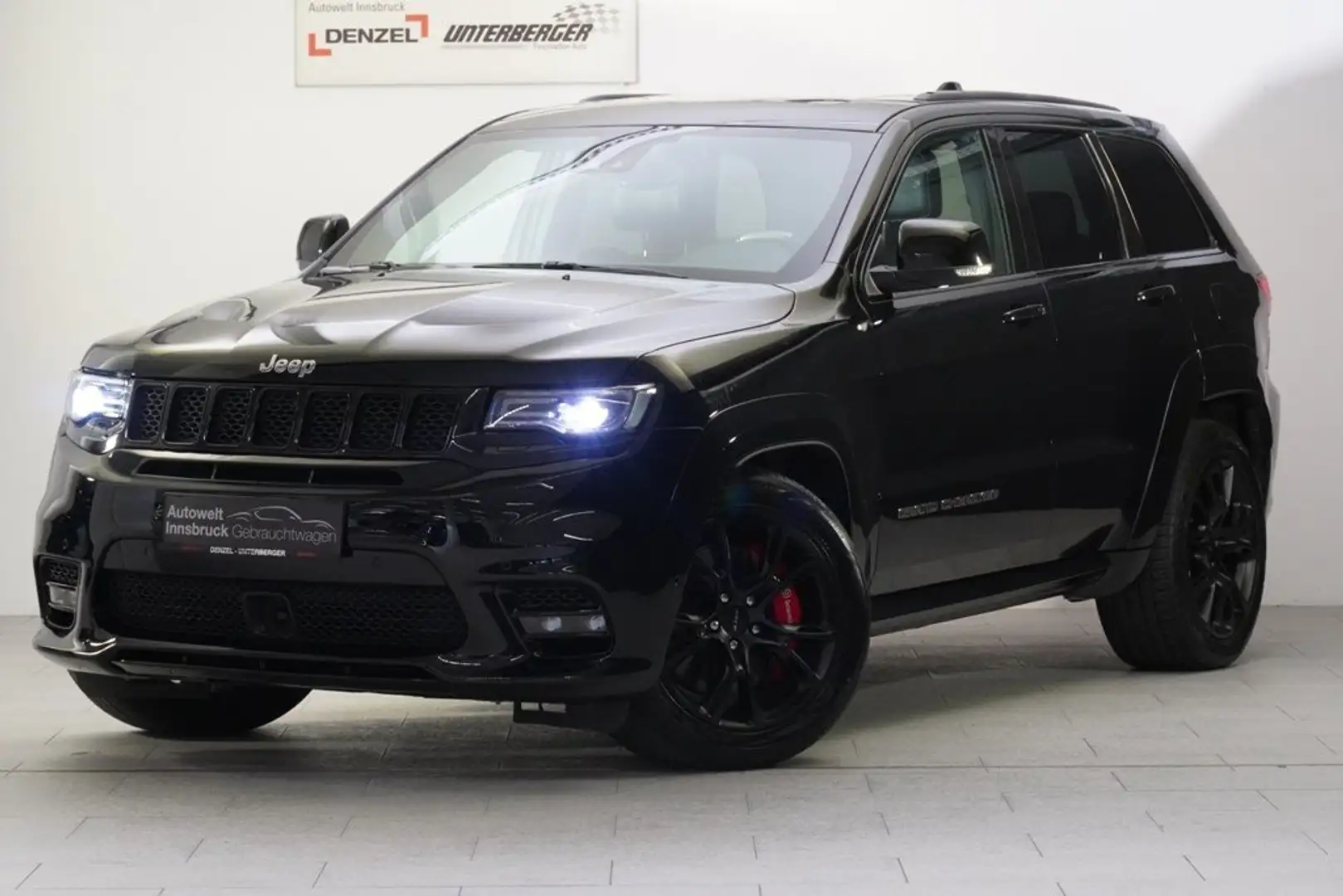 Jeep Grand Cherokee Grand Cherokee 6.4 V8 Schwarz - 1