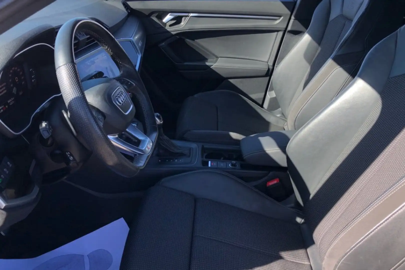 Audi Q3 1.5 35 TFSI S TRONIC BLACK LINE 150 5P Negro - 2