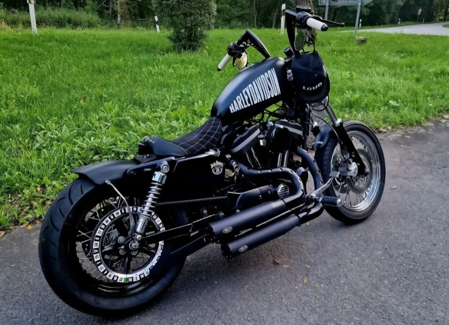 Harley-Davidson Sportster 1200 Zwart - 1