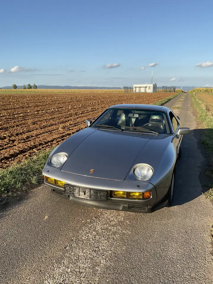 Porsche 928 S, foto 2