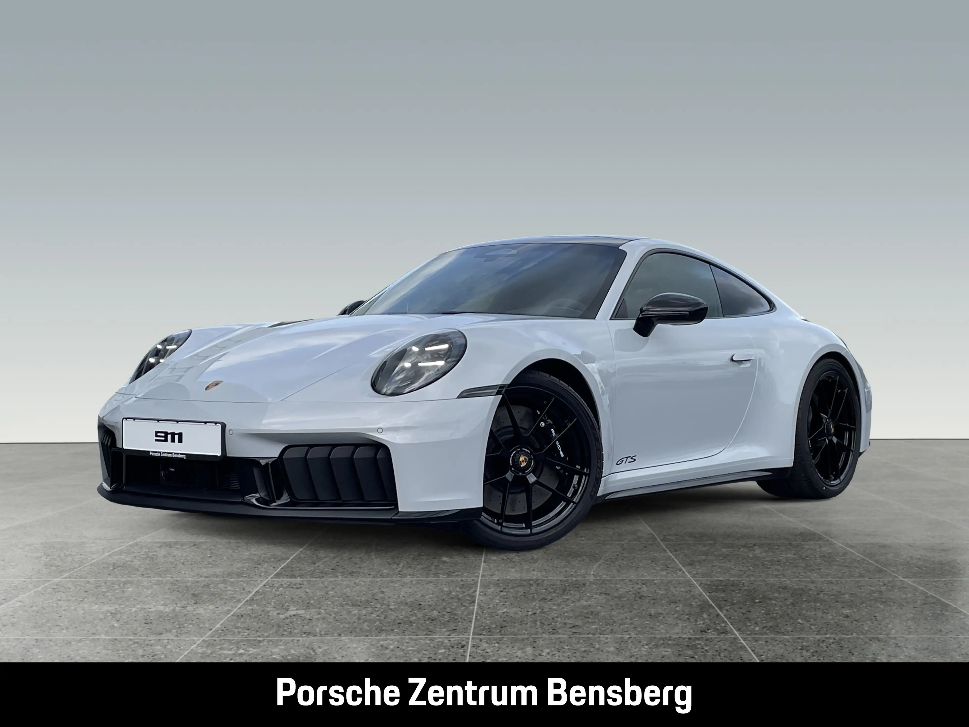 Porsche 911 Carrera 4 GTS