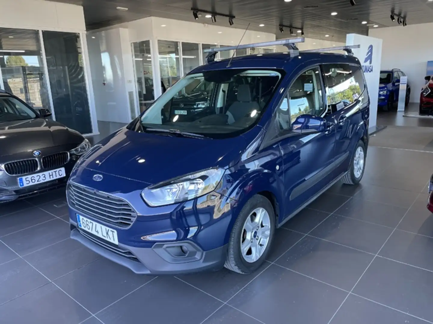 Ford Tourneo Courier 1.5TDCi Titanium 100 plava - 2