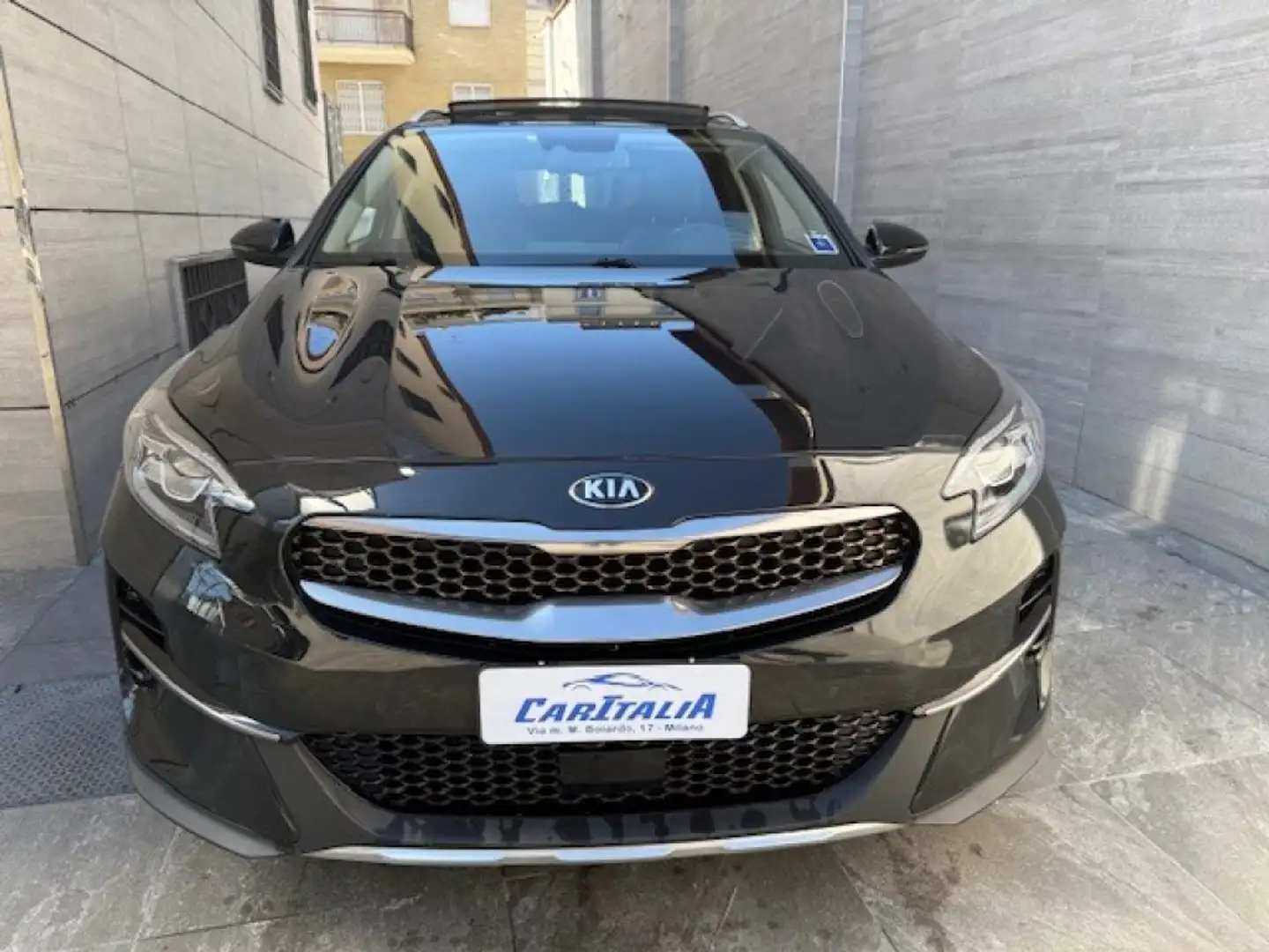 Kia XCeed 1.6 CRDi 136 CV MHEV DCT 5p. Style TETTO PANORAMIC Nero - 2