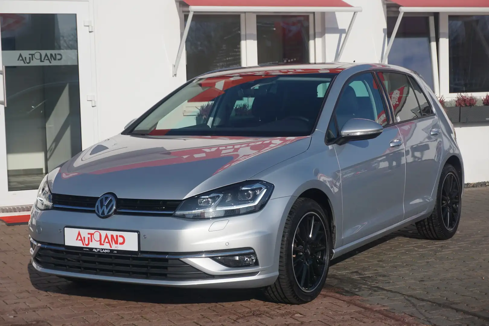 Volkswagen Golf VII 1.5 TSI Highline DSG Standheizung LED Argent - 2