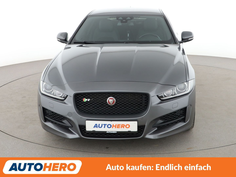 Jaguar XE 20d R-Sport Aut*NAVI*XENON*TEMPO*CAM*PDC*SHZ* — photo 9