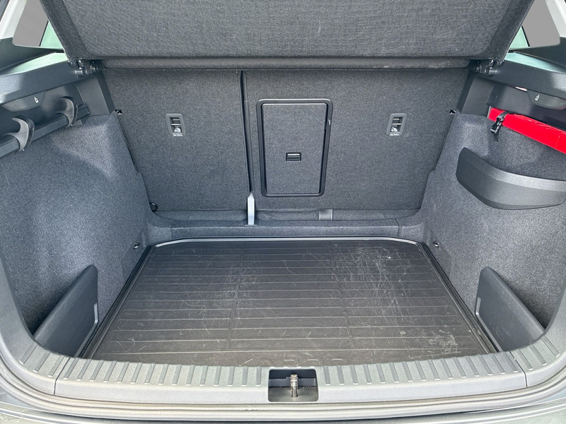 Skoda Karoq Klima Navi Rückfahrkamera Sitzheizung Fenster el. — photo 10