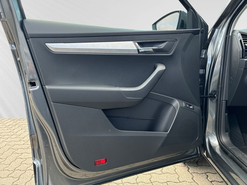 Skoda Karoq Klima Navi Rückfahrkamera Sitzheizung Fenster el. — photo 14