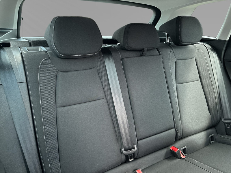 Skoda Karoq Klima Navi Rückfahrkamera Sitzheizung Fenster el. — photo 8