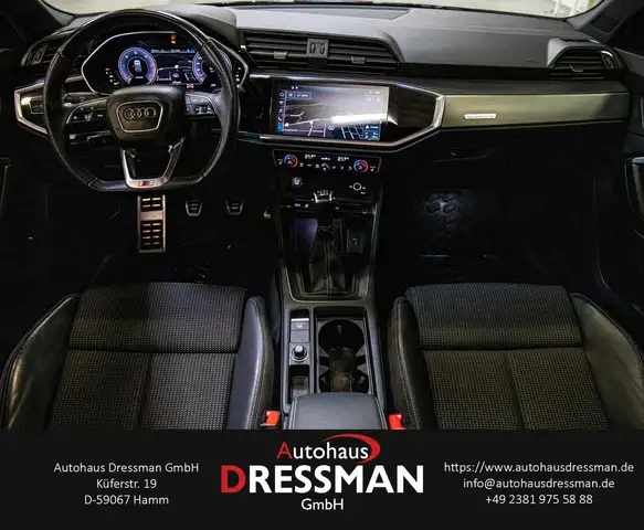 Audi Q3 view 14