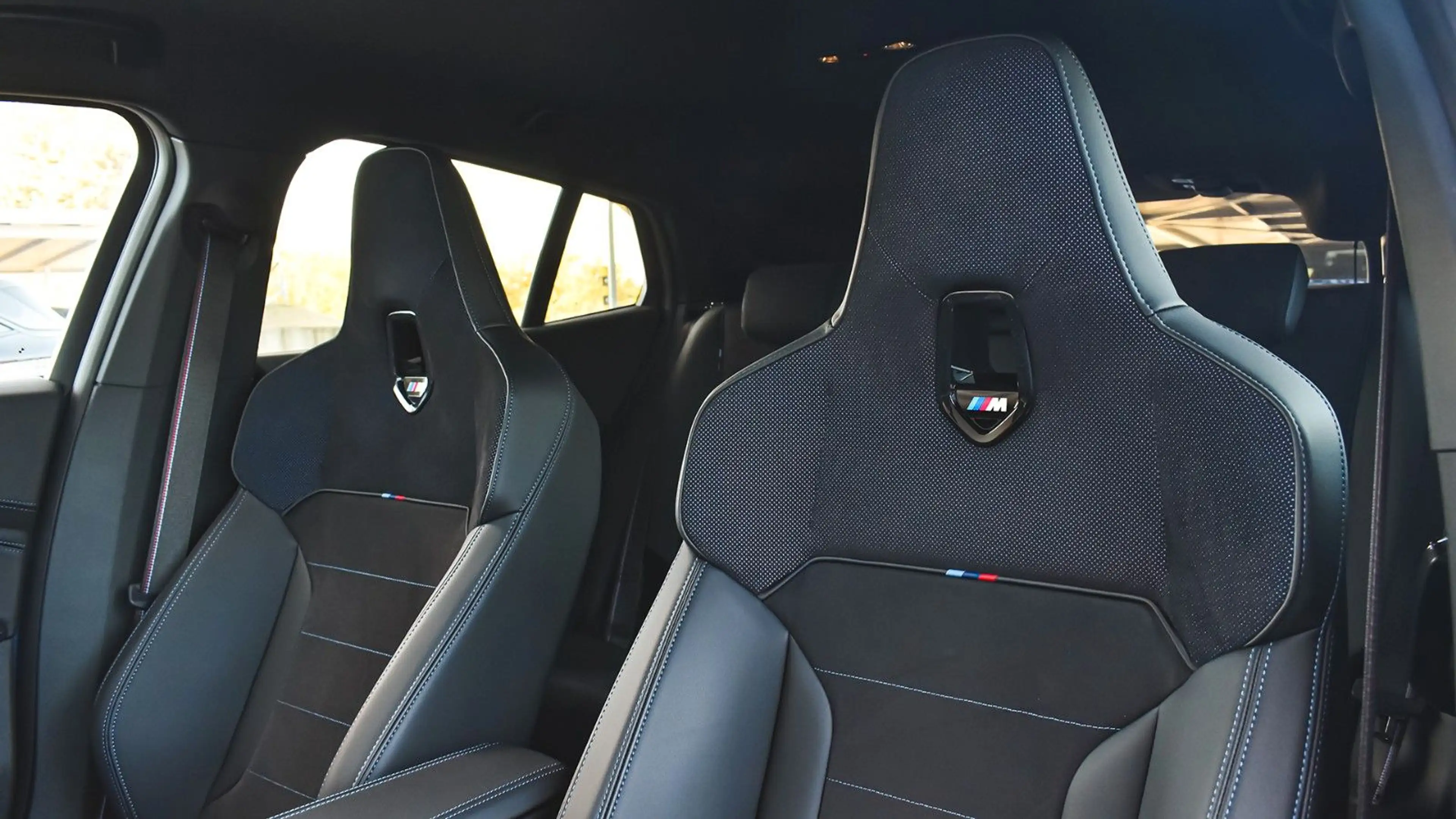 BMW iX2 xDrive30 M Sport — photo 10