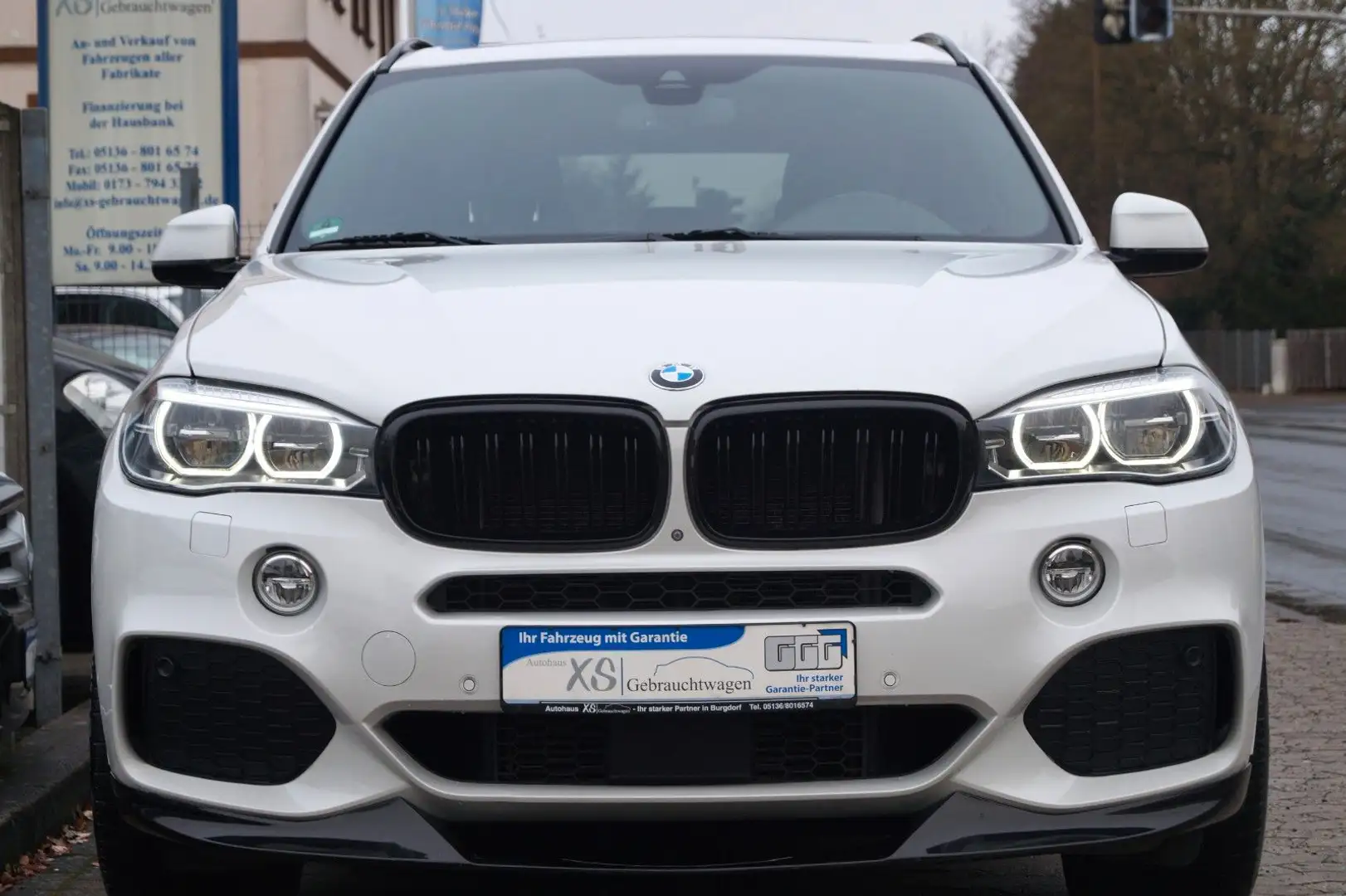 BMW X5 xDrive 40d Sport-Automatik M-Paket aus 2.Hand Blanc - 2