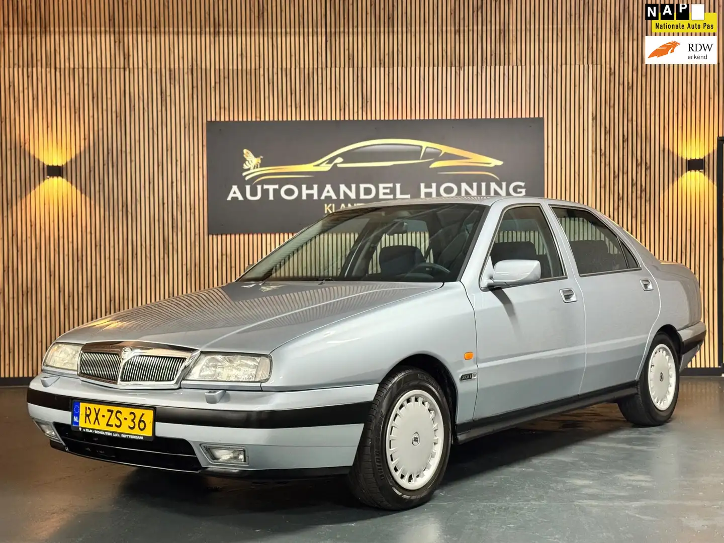 Lancia Kappa 2.0-20V LS|uniek exemplaar|lage km met nap|origine Grau - 1