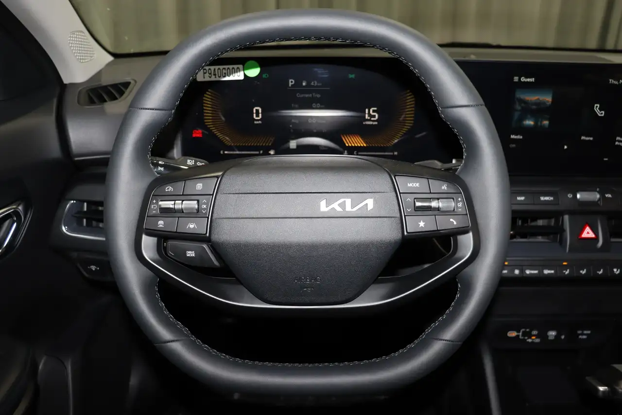 Kia K4 fotografie Kia K4