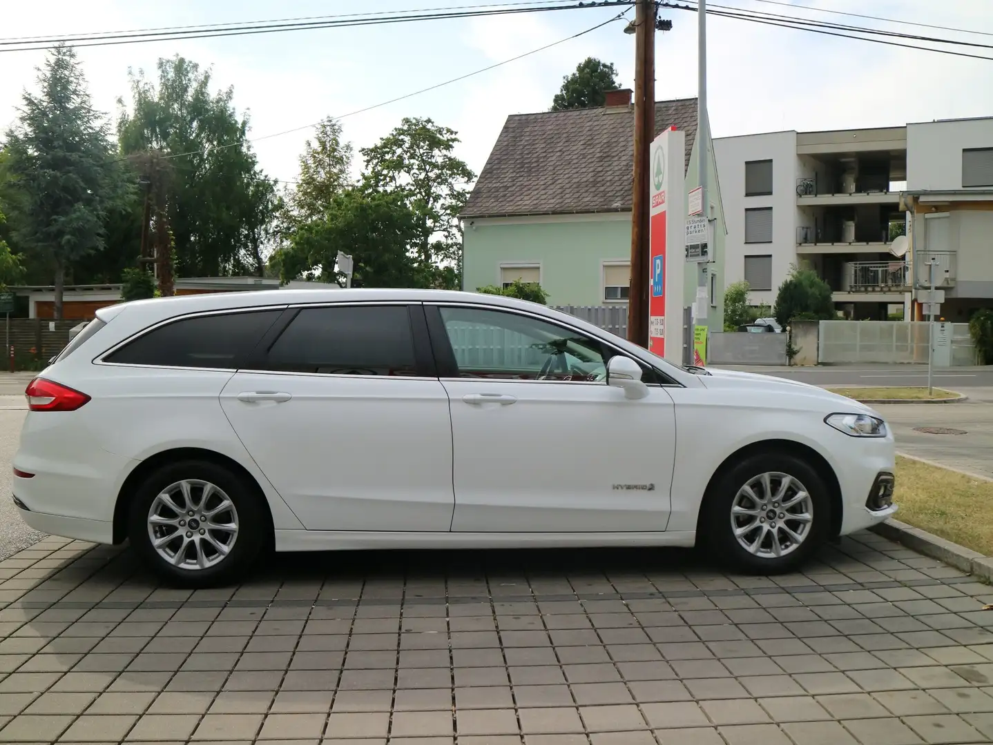Ford Mondeo Mondeo Traveller Titanium 2,0 Hybrid Aut. Titanium Weiß - 1